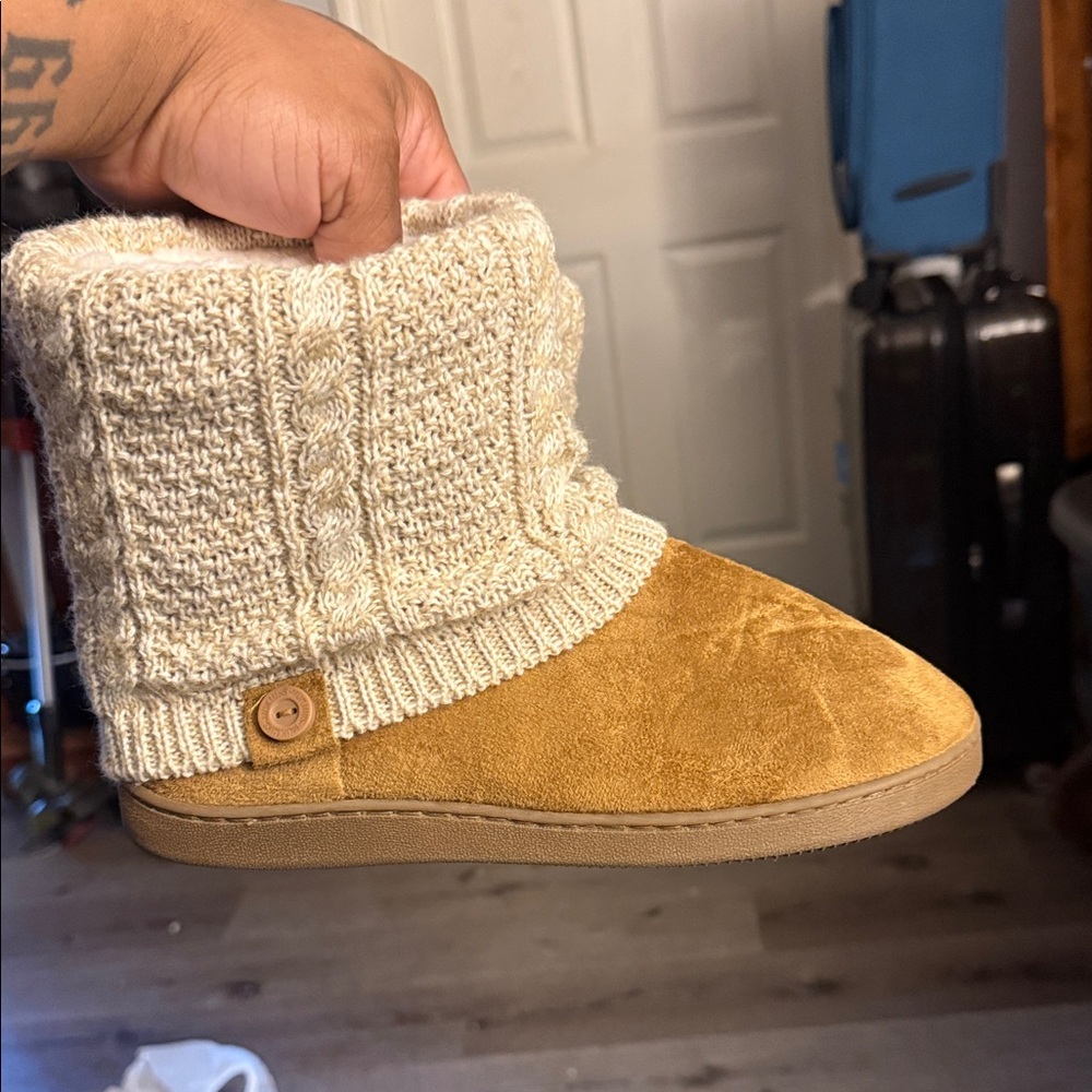 Muk Luks Tan and Cream Knit Slipper Boots